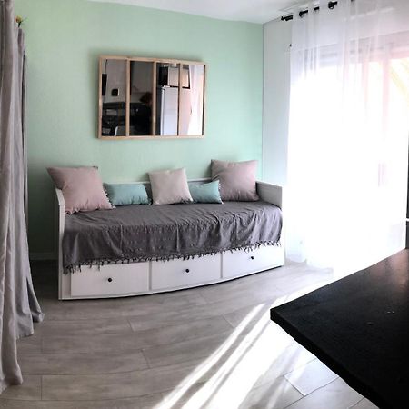Studio Avec Terrasse Et Piscine Бандоль Экстерьер фото