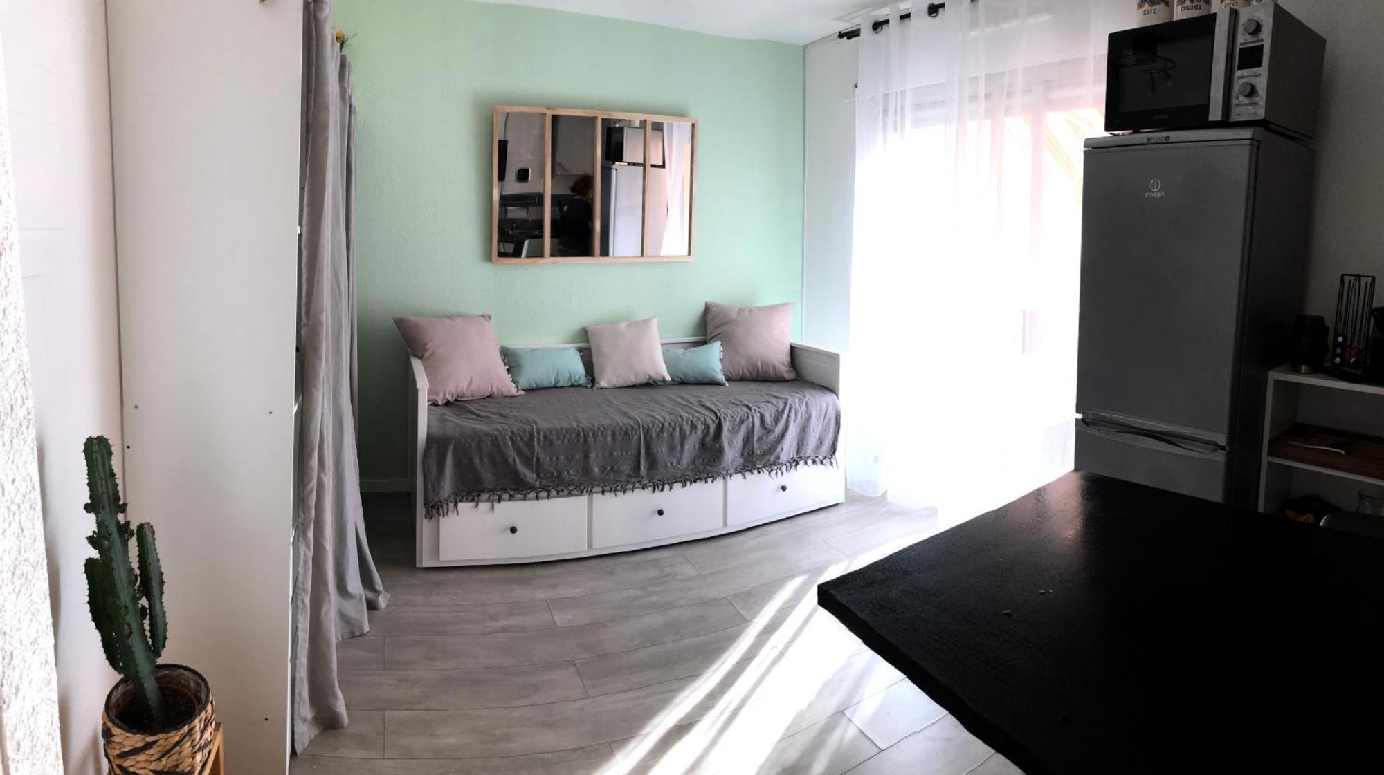 Studio Avec Terrasse Et Piscine Бандоль Экстерьер фото